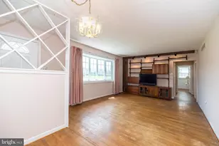360 Deb Ln, Warminster, PA 18974 - Photo 11
