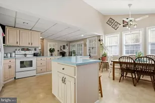 4626 Cypress Ave, Feasterville-Trevose, PA 19053 - Photo 9