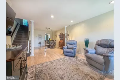 138 Mulberry Drive, Holland, PA 18966 - Photo 3