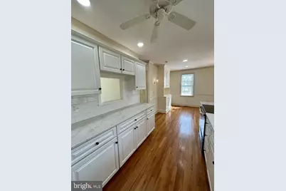 212 Apple Street, Levittown, PA 19057 - Photo 31