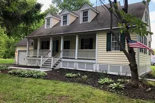 212 Apple St, Levittown, PA 19057 - Photo 1