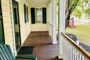 212 Apple St, Levittown, PA 19057 - Photo 11