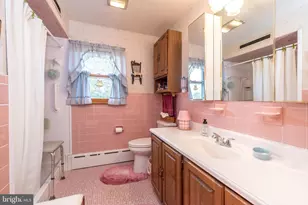 29 W Creamery Rd, Trumbauersville, PA 18970 - Photo 17