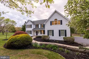 4880 Hunt Field Dr, Doylestown, PA 18902 - Photo 5