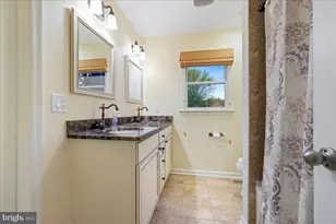 4880 Hunt Field Dr, Doylestown, PA 18902 - Photo 43