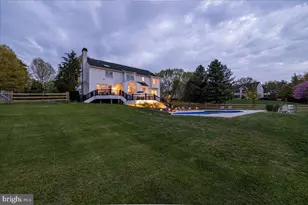 4880 Hunt Field Dr, Doylestown, PA 18902 - Photo 57