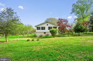 105 Spring Ave, Holland, PA 18966 - Photo 5