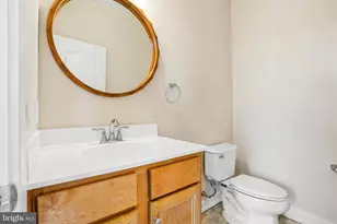 121 Hagen Dr, Bensalem, PA 19020 - Photo 9