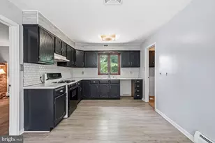103 E Winchester Ave, Langhorne, PA 19047 - Photo 27