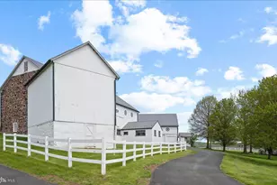 215 Nockamixon Rd, Kintnersville, PA 18930 - Photo 33