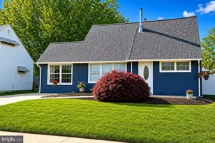 39 Vermillion Ln, Levittown, PA 19054 - Photo 1
