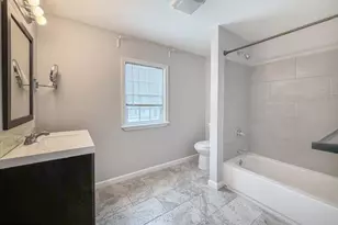 70 Huckleberry Ln, Levittown, PA 19055 - Photo 29