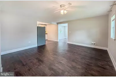 70 Huckleberry Lane, Levittown, PA 19055 - Photo 13