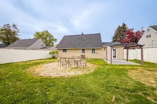 70 Huckleberry Ln, Levittown, PA 19055 - Photo 37