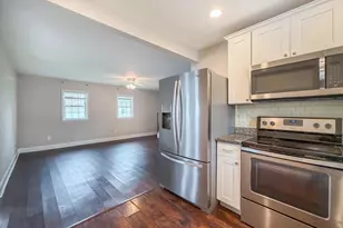 70 Huckleberry Ln, Levittown, PA 19055 - Photo 9