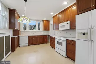 6514 N Radcliffe St, Bristol, PA 19007 - Photo 11