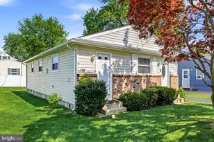 114 Grandview Ave, Morrisville, PA 19067 - Photo 3