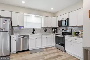 114 Grandview Ave, Morrisville, PA 19067 - Photo 13