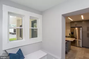 327 Wood St, Bristol, PA 19007 - Photo 21