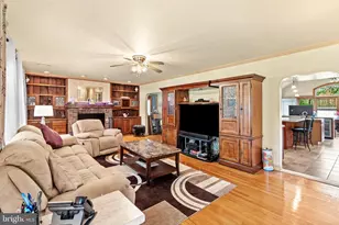 612 Double Woods Rd, Langhorne, PA 19047 - Photo 15