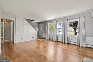 25 Cable Rd, Levittown, PA 19057 - Photo 11