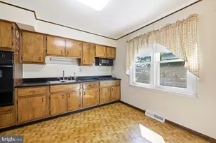 8 Pleasant Ave, Chalfont, PA 18914 - Photo 19