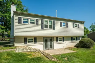8 Pleasant Ave, Chalfont, PA 18914 - Photo 5