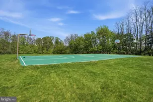 1014 Barry Ct, Holland, PA 18966 - Photo 33