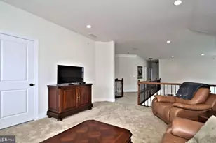 300 Rowland Ln, Line Lexington, PA 18932 - Photo 25