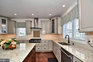300 Rowland Ln, Line Lexington, PA 18932 - Photo 11