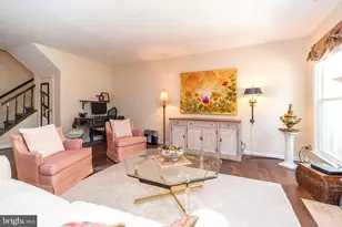 1607 Lakeview Cir, Yardley, PA 19067 - Photo 7