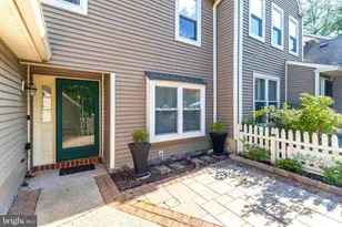 1607 Lakeview Cir, Yardley, PA 19067 - Photo 3