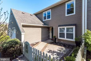 1607 Lakeview Cir, Yardley, PA 19067 - Photo 43