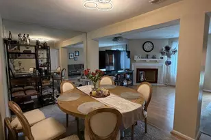572 Atwood Ct, Newtown, PA 18940 - Photo 3