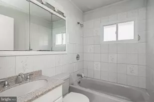 131 Hedge Rd, Levittown, PA 19056 - Photo 13