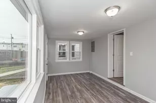 2410 Liberator St, Levittown, PA 19057 - Photo 15