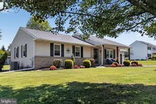 1611 Sleepy Hollow Rd, Quakertown, PA 18951 - Photo 3