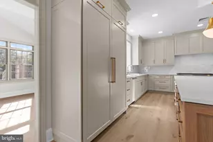 102 Pickwick Dr, Doylestown, PA 18901 - Photo 29