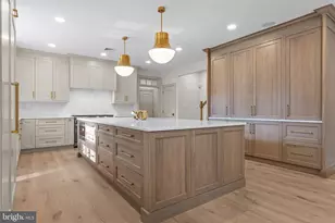 102 Pickwick Dr, Doylestown, PA 18901 - Photo 19