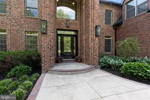 102 Pickwick Dr, Doylestown, PA 18901 - Photo 5
