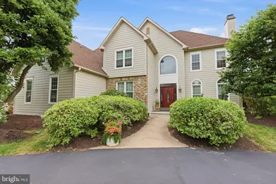 25 Alexanders Court, Newtown, PA 18940 - Photo 1