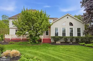25 Alexanders Ct, Newtown, PA 18940 - Photo 9