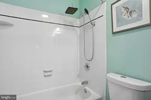 47 Thornyapple Ln, Levittown, PA 19054 - Photo 33