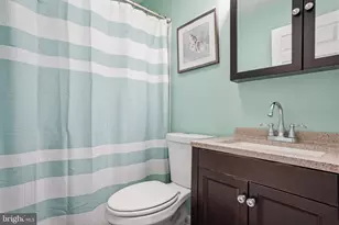47 Thornyapple Ln, Levittown, PA 19054 - Photo 31
