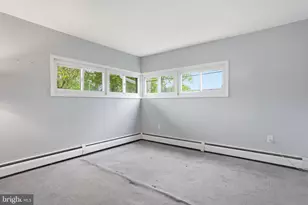 47 Thornyapple Ln, Levittown, PA 19054 - Photo 23