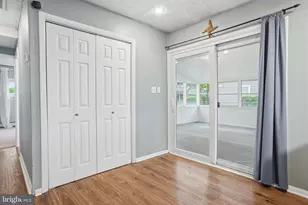 47 Thornyapple Ln, Levittown, PA 19054 - Photo 15