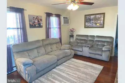 17 Heather Lane, Levittown, PA 19055 - Photo 5