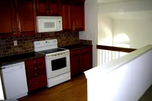 18010 Beacon Hill Dr, Southampton, PA 18966 - Photo 11
