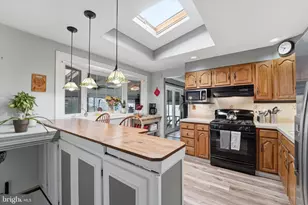 843 Sterner Mill Rd, Feasterville-Trevose, PA 19053 - Photo 5