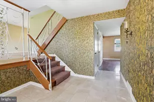 180 E Rambler Dr, Holland, PA 18966 - Photo 9